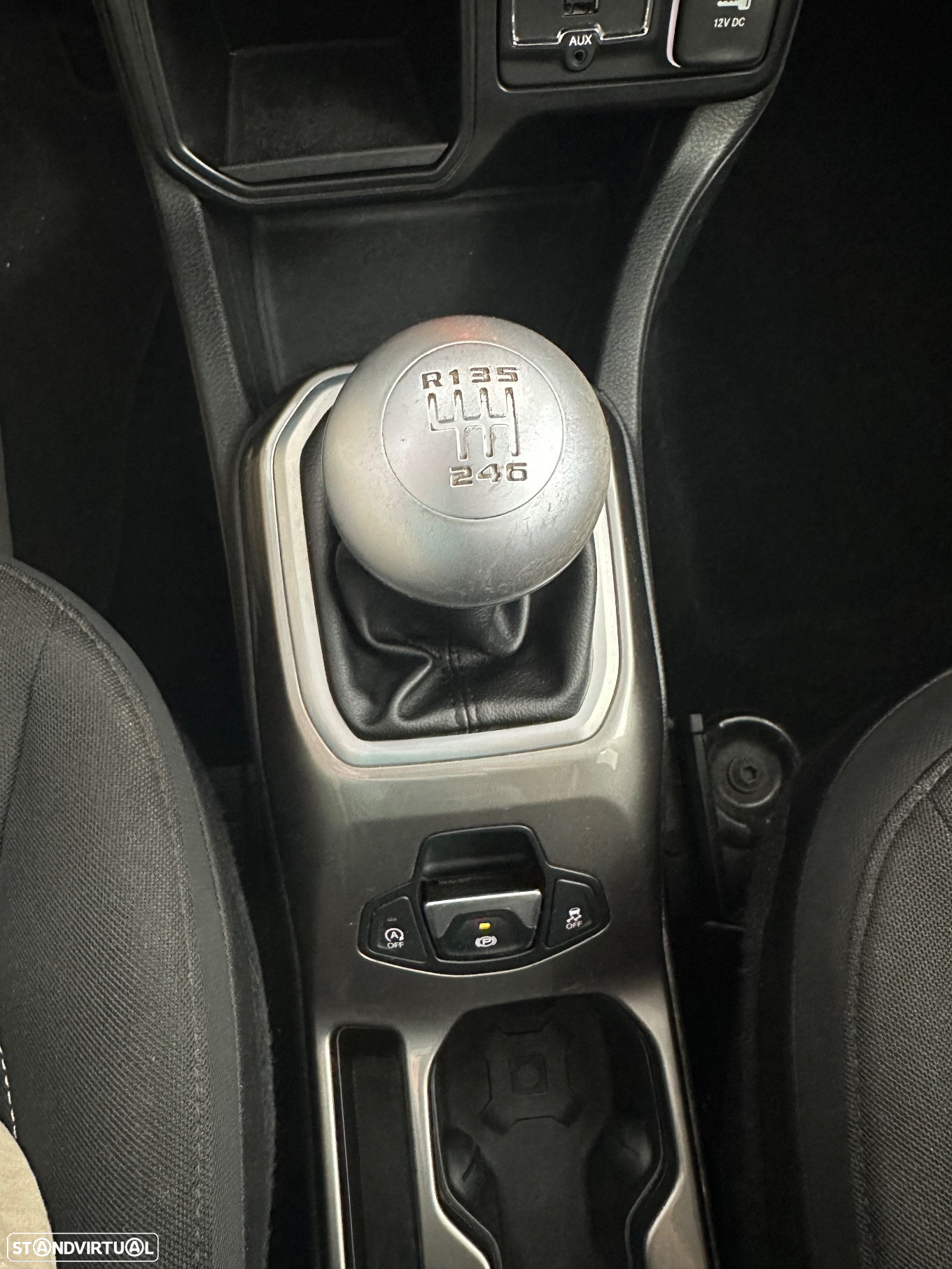 Jeep Renegade 1.6 MJD Limited - 27