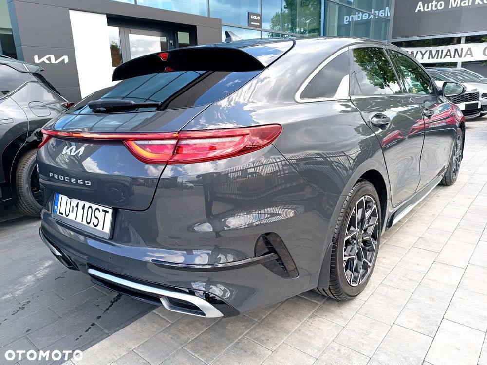 Kia ProCeed - 8