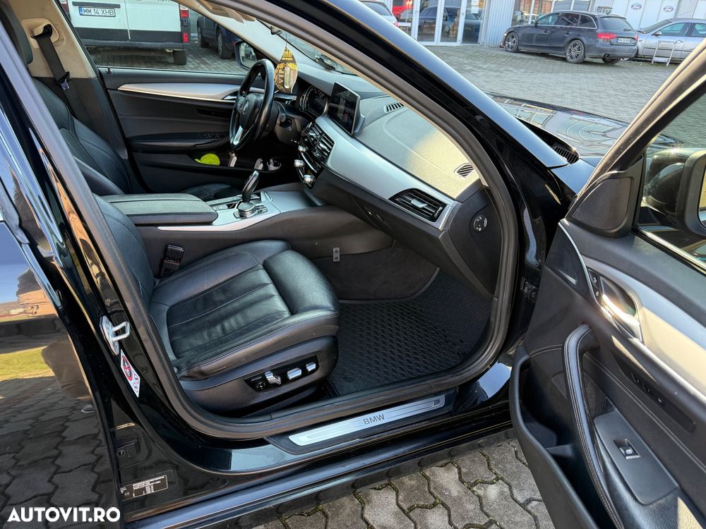 BMW Seria 5 520d Aut. Luxury Line - 16