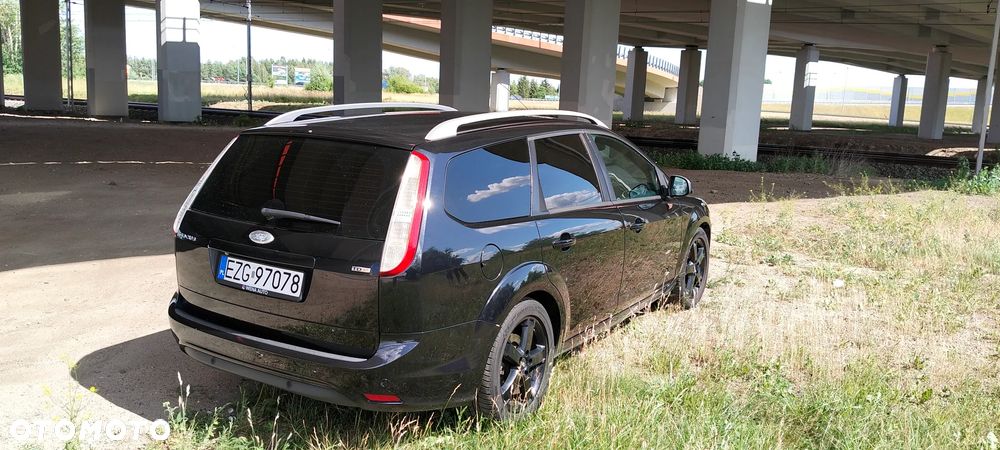 Ford Focus 2.0 TDCi DPF Titanium - 5