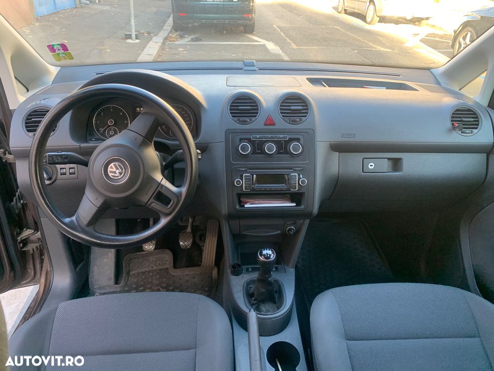Volkswagen Caddy 1.6 TDI BlueMotion - 11