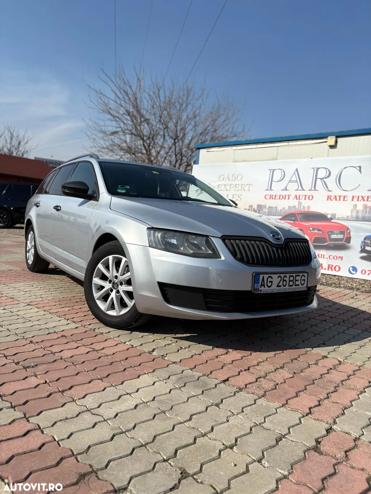 Skoda Octavia 1.6 TDI Ambiente - 2