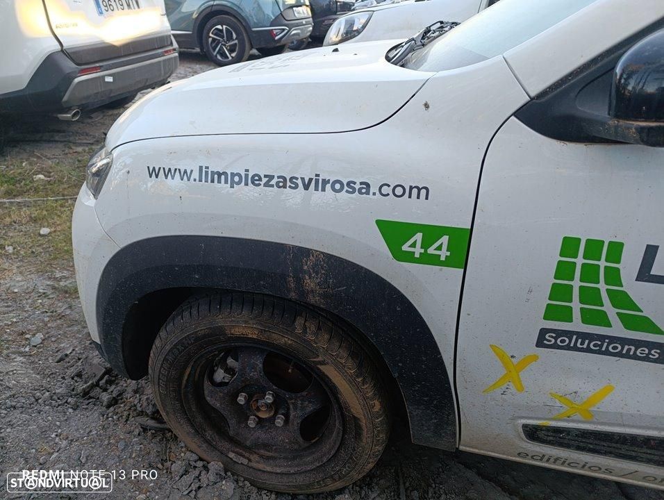 GUARDA-LAMAS FRENTE ESQUERDO DACIA SPRING ELECTRIC - 1