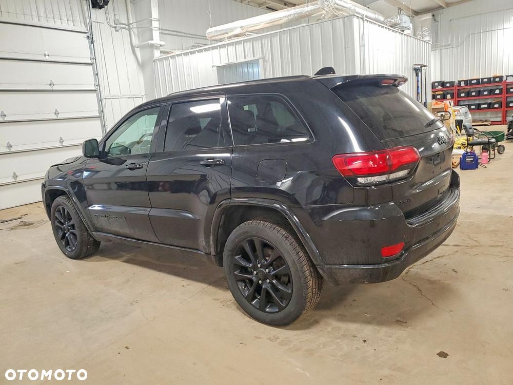 Jeep Grand Cherokee - 4
