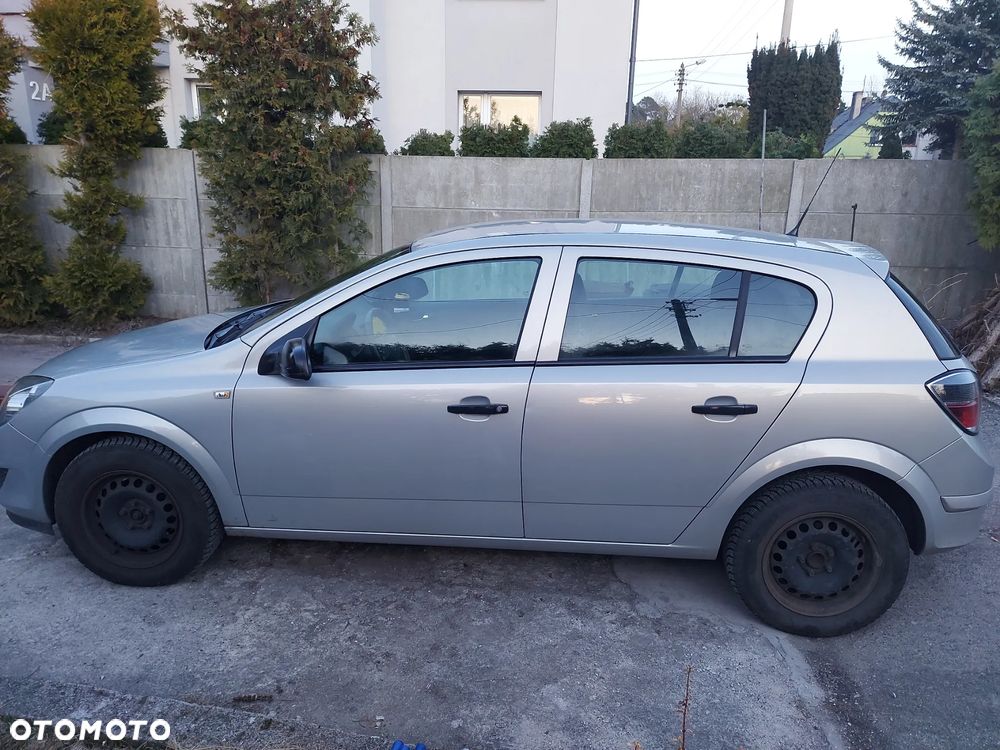 Opel Astra - 4