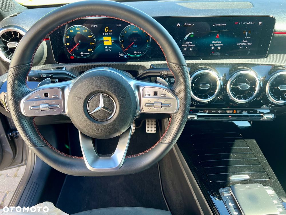 Mercedes-Benz Klasa A 250 e PHEV AMG Line 8G-DCT - 31