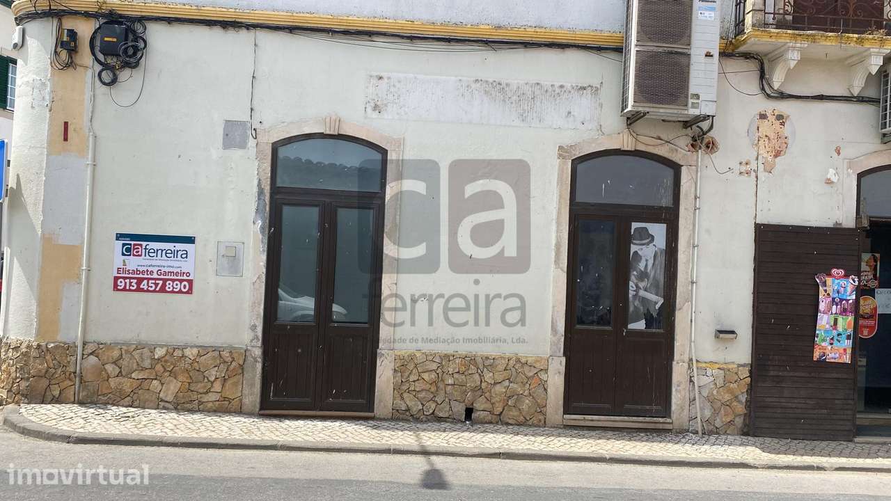 Prédio propriedade horizontal com andares - Grande imagem: 5/26