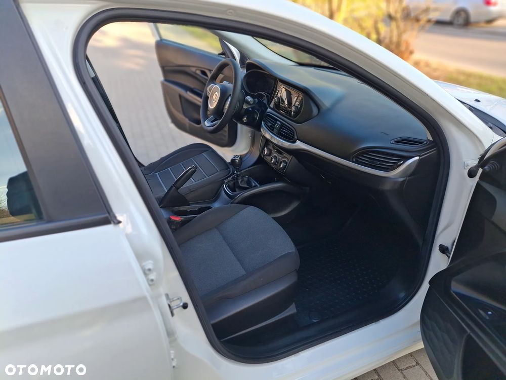 Fiat Tipo 1.4 16V EU6d - 16