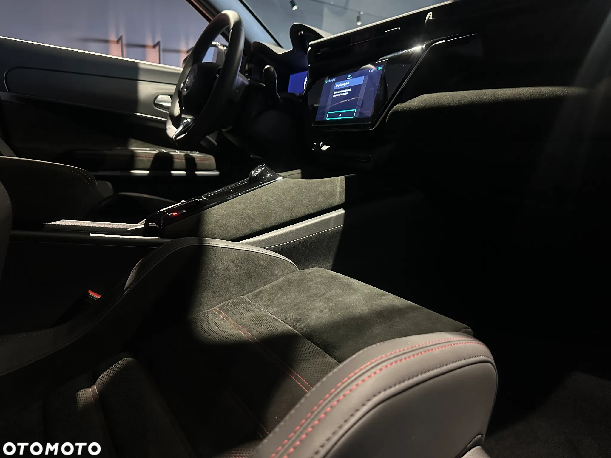 Alfa Romeo Junior 54kWh Elettrica Veloce - 11