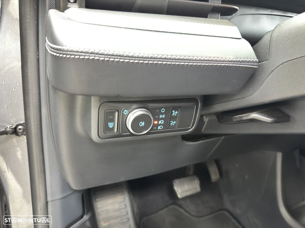 Ford Mustang Mach-E AWD PREMIUM - 20