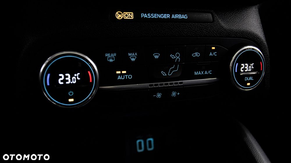 Ford Focus 1.0 EcoBoost Connected - 22