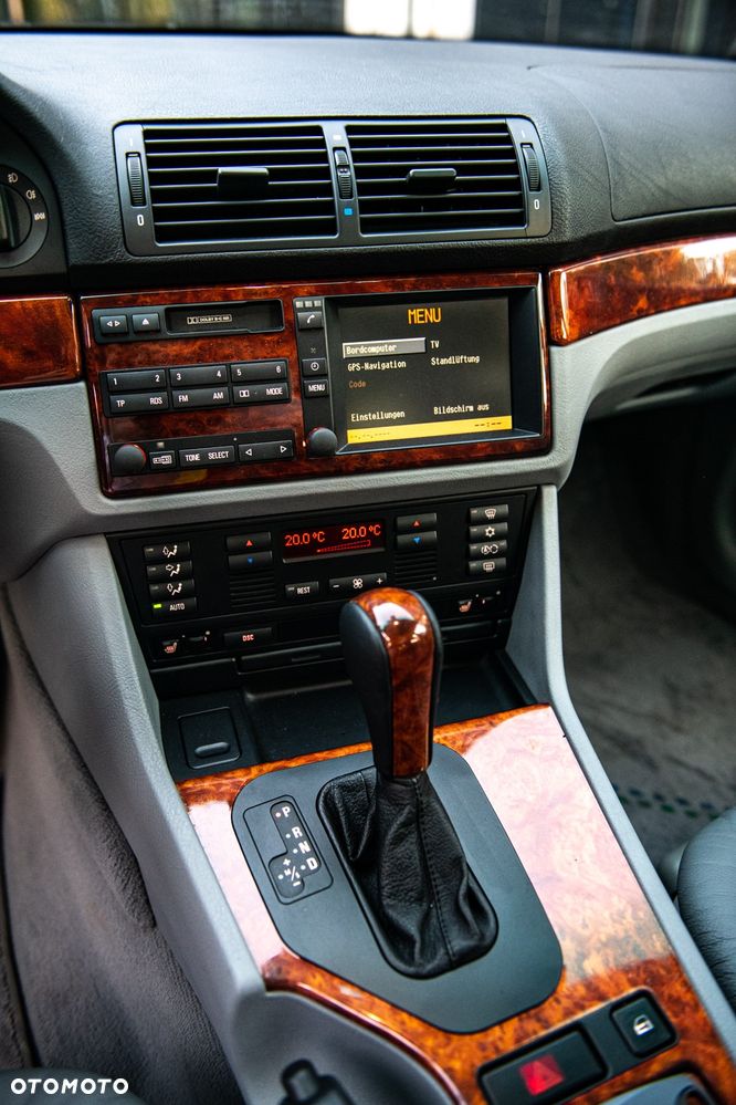 BMW-ALPINA B10 V8S touring Switch Tronic - 16