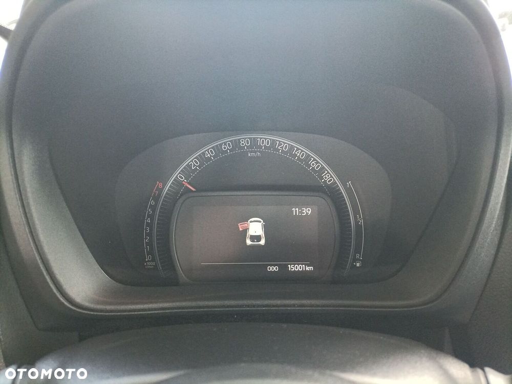 Toyota Aygo X - 16
