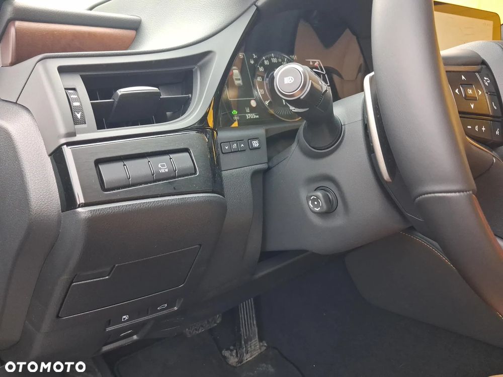 Lexus ES 300h Prestige - 24