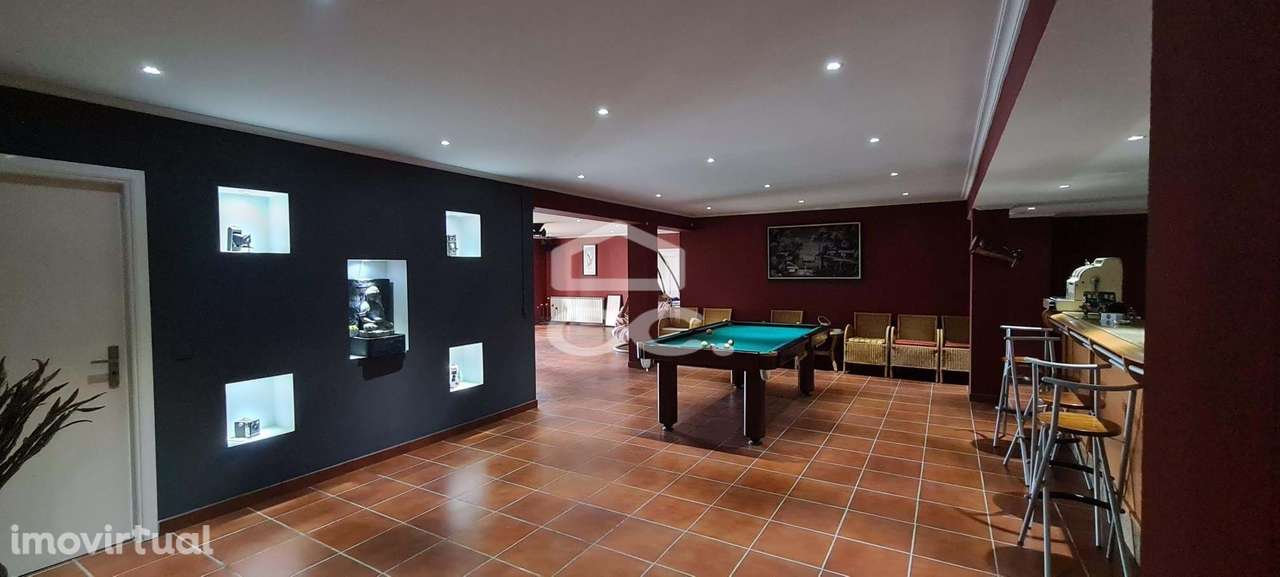 Vivenda de luxo com piscina e vistas deslumbrantes a minutos do centro - Grande imagem: 3/53