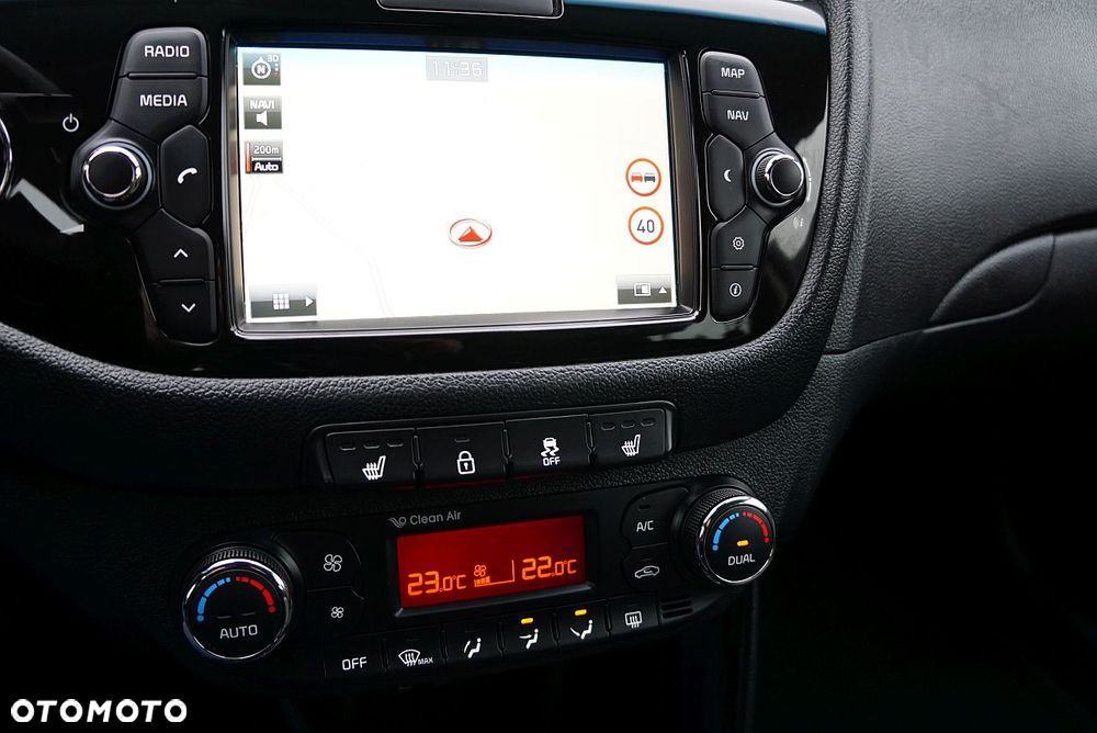 Kia Ceed 1.6 CRDi 136 DCT ISG Platinum Edition - 22