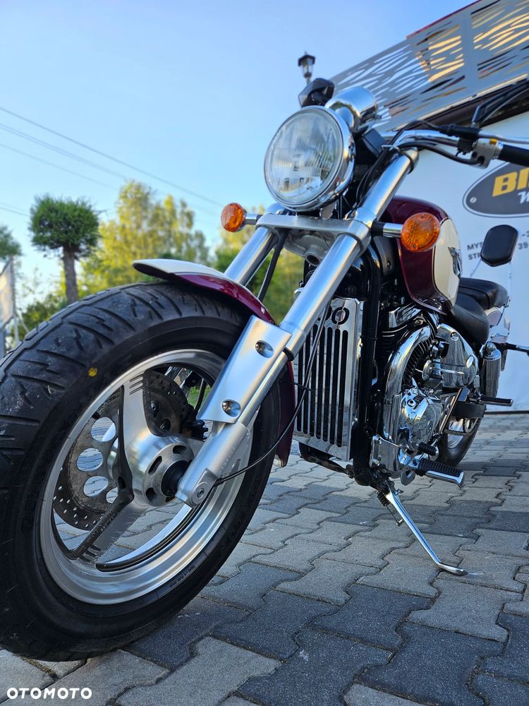 Suzuki Marauder - 10