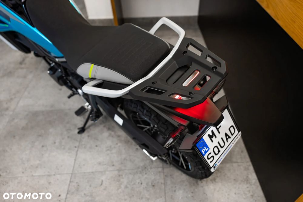 CFMoto MT - 19