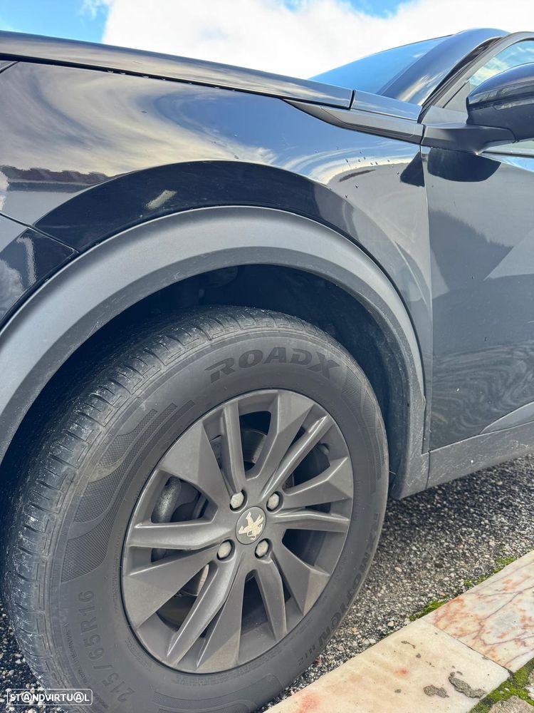 Peugeot 2008 - 13