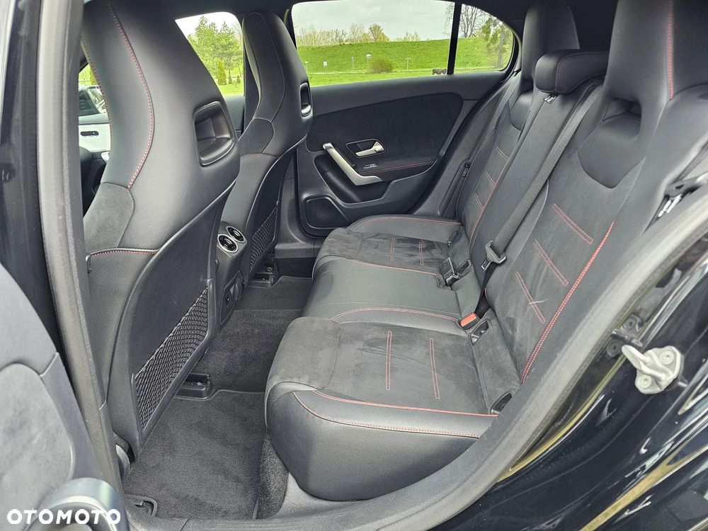 Mercedes-Benz Klasa A 180 d AMG Line - 16