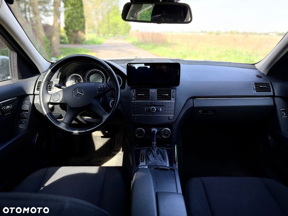 Mercedes-Benz Klasa C 200 (BlueEFFICIENCY) 7G-TRONIC Avantgarde - 15