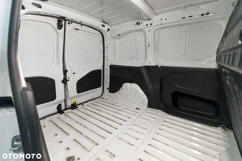 Toyota Proace City - 15