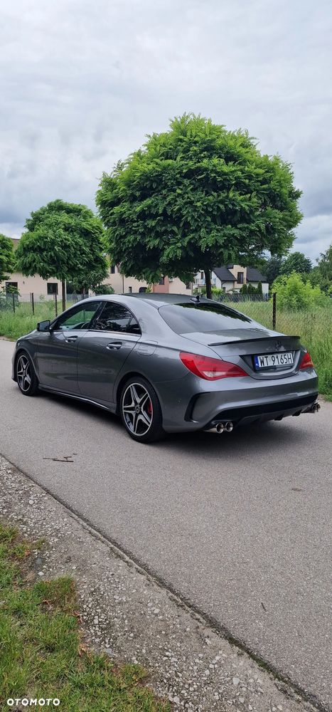 Mercedes-Benz CLA 200 AMG Line - 4
