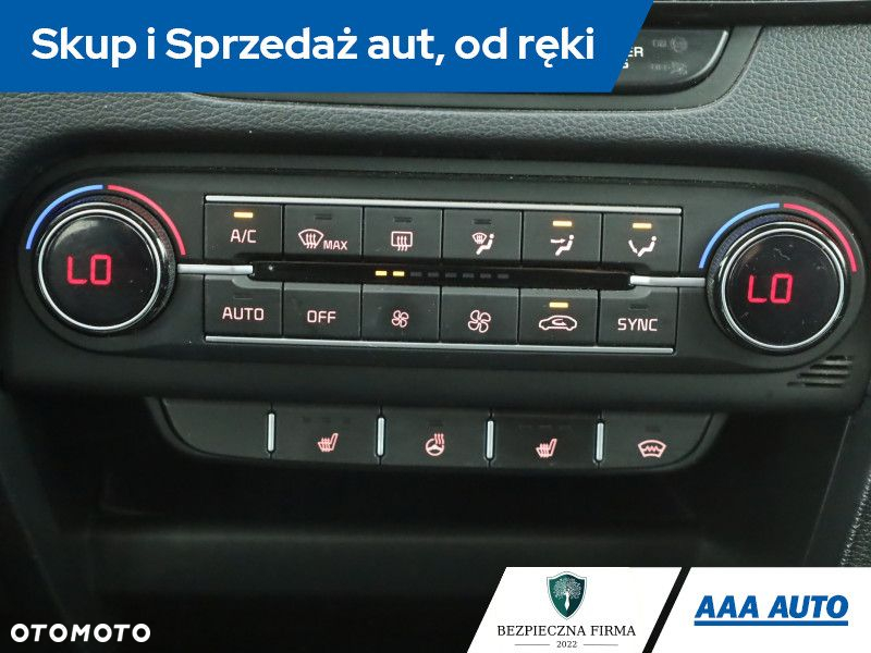 Kia Ceed - 14