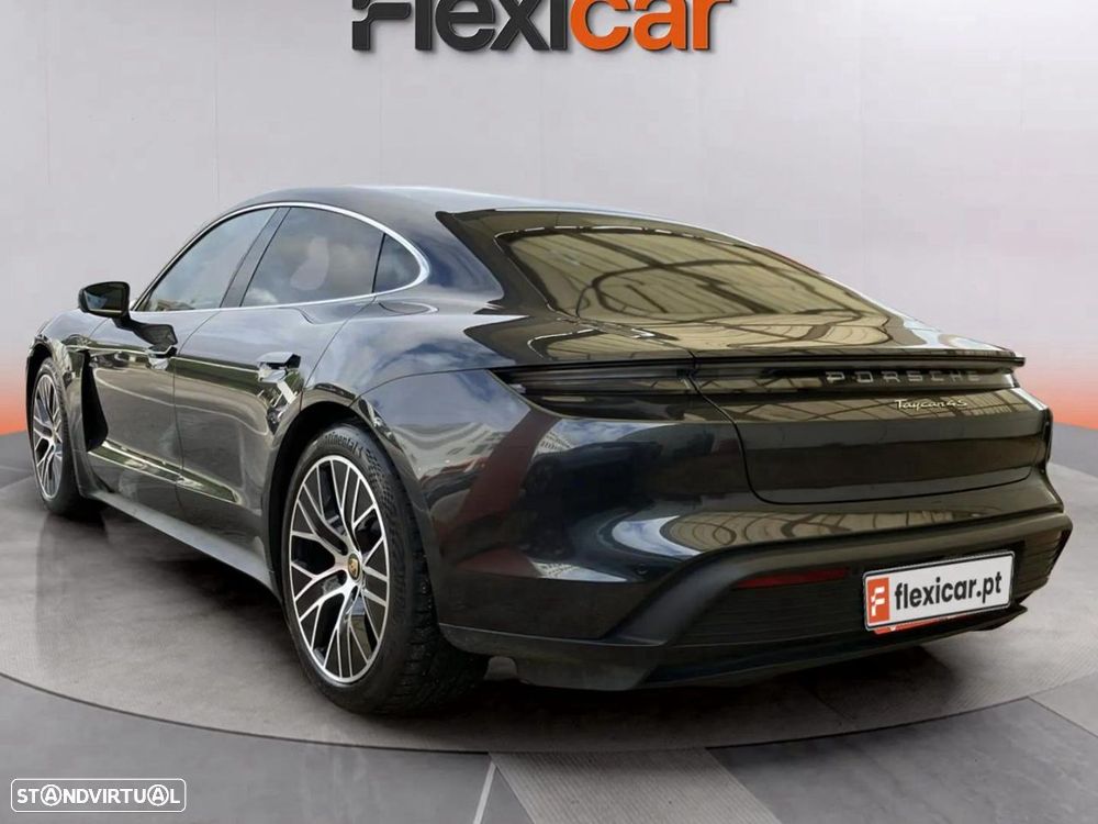 Porsche Taycan 4S - 7