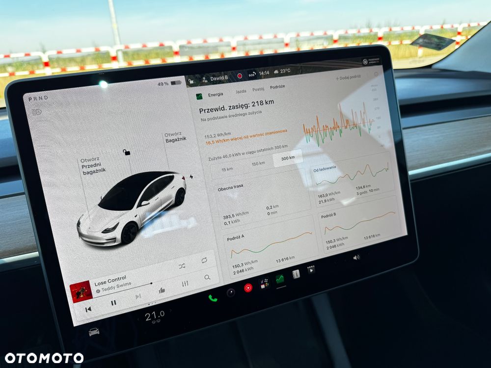 Tesla Model 3 - 12