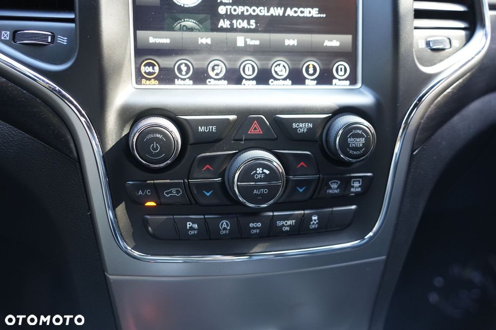 Jeep Grand Cherokee 3.6 V6 Pentastar 4WD Automatik Laredo - 29