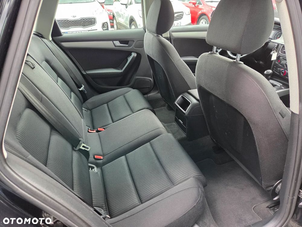 Audi A4 Avant 2.0 TDI DPF Ambition - 9