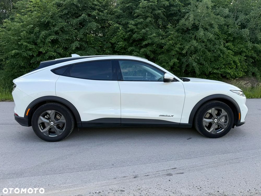 Ford Mustang Mach-E PREMIUM - 12