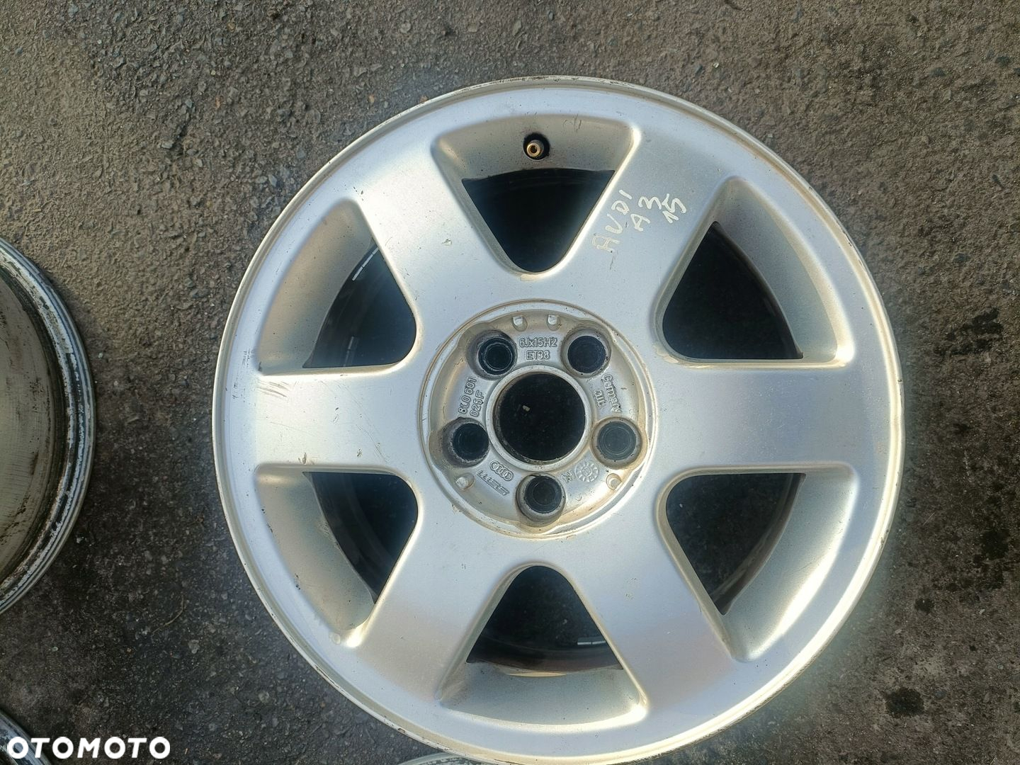 AUDI A3 alufelgi felgi 15 6Jx15H2 ET38 4 sztuki komplet * - 3
