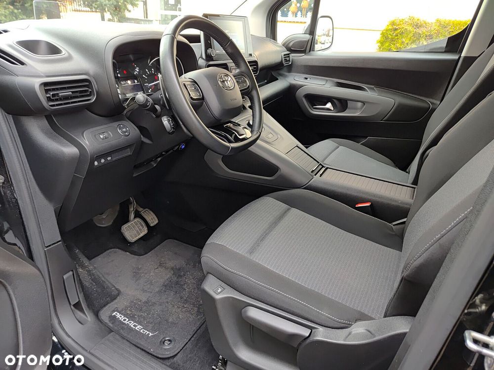 Toyota Proace City Verso 1.2 D-4T Family - 11