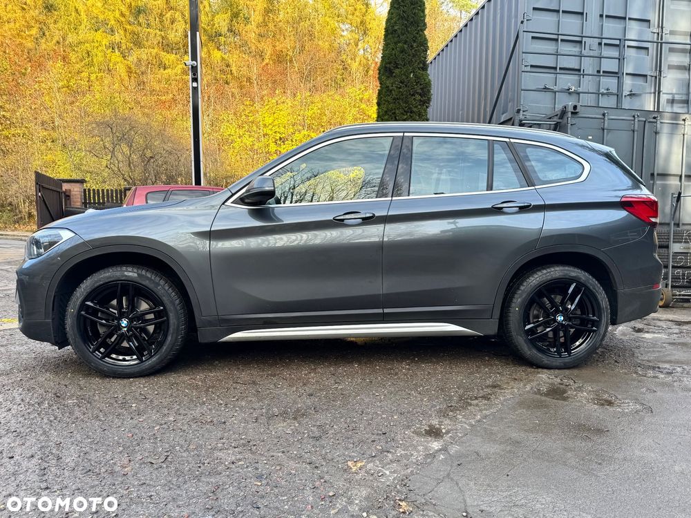 BMW X1 xDrive18d - 26