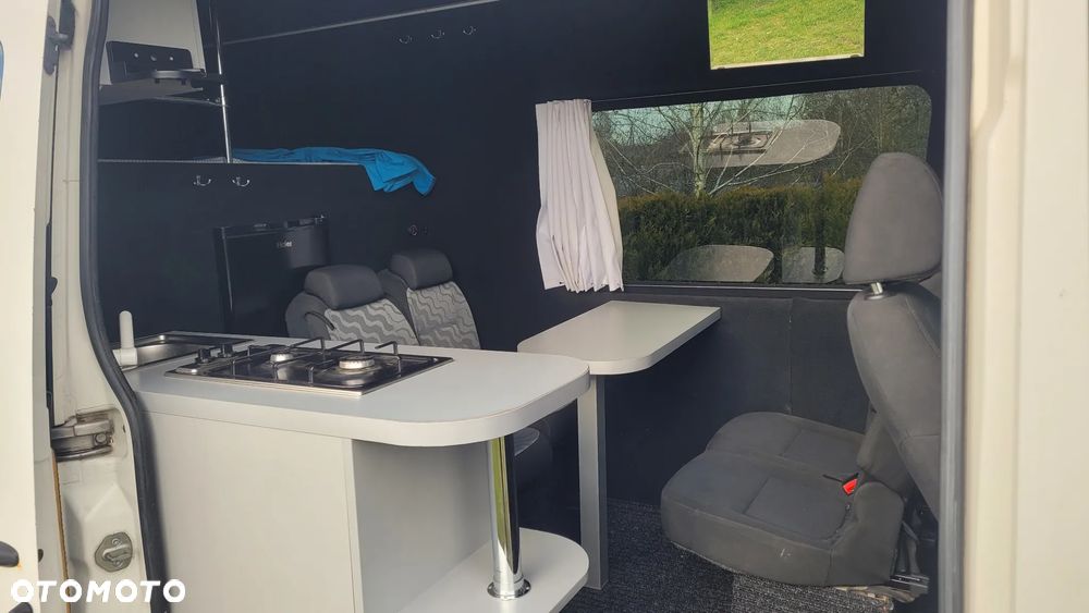 Volkswagen Crafter - 13