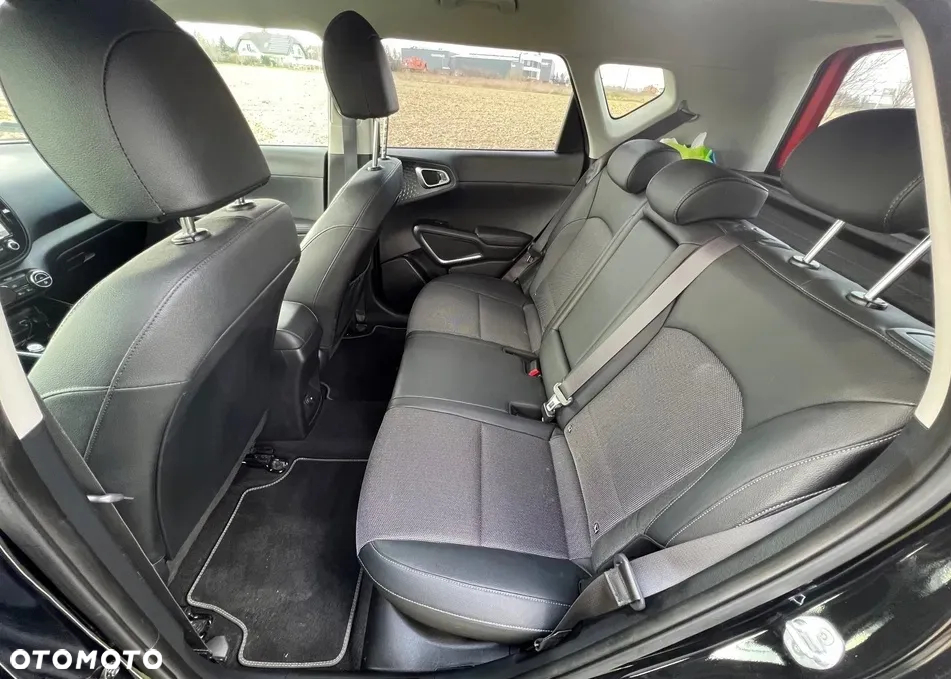 Kia Soul e-Soul 64kWh L - 13