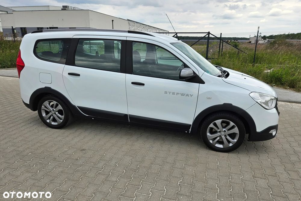 Dacia Lodgy dCi 110 Stepway - 2