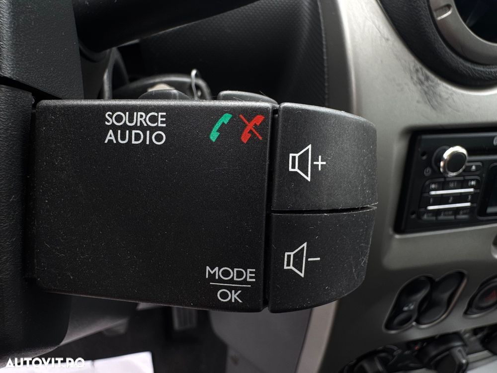 Dacia Duster 1.5 dCi 4x2 Prestige - 18