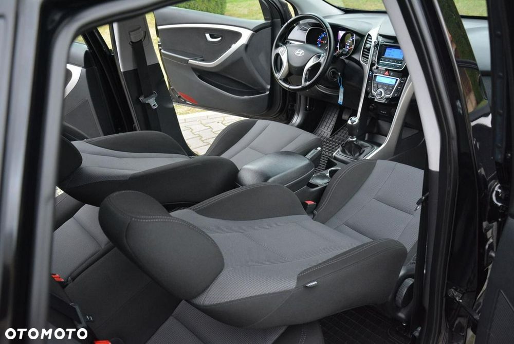Hyundai i30 1.6 CRDi Comfort - 17