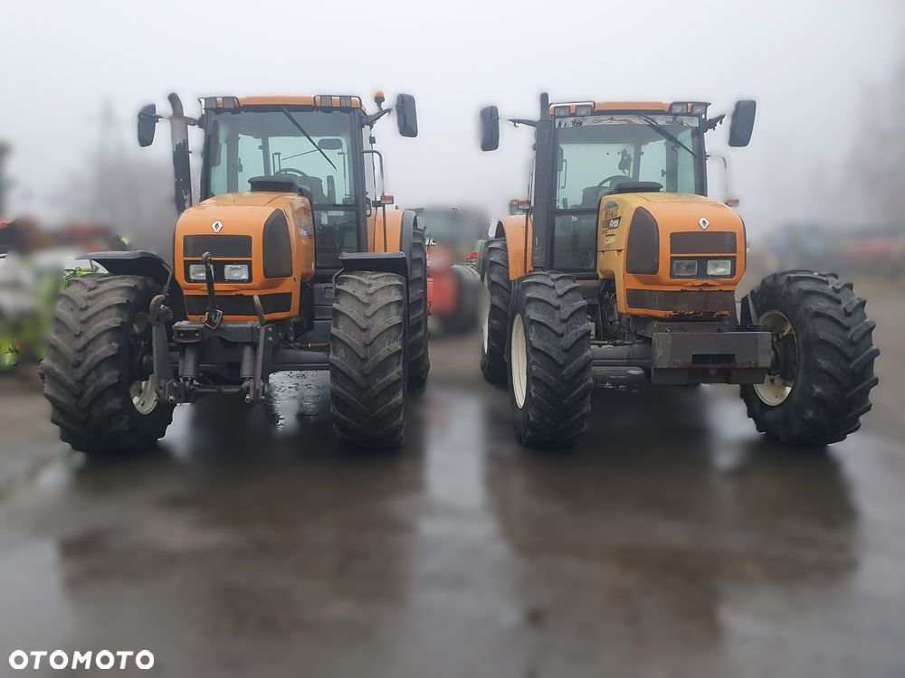 Renault Ares 825 RZ - 3