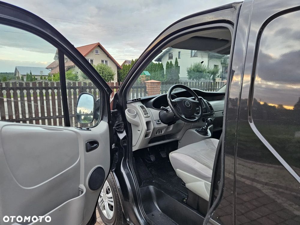 Renault Trafic - 13