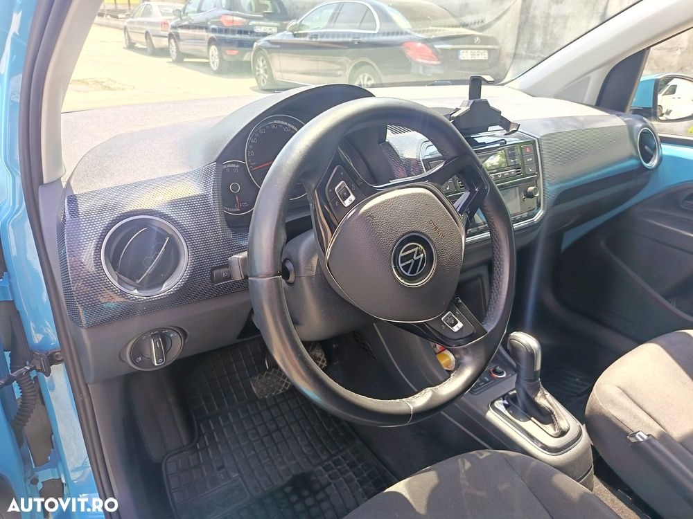 Volkswagen up! - 5