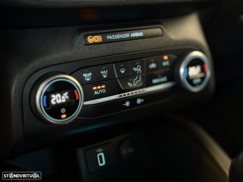 Ford Focus 1.5 TDCi ECOBlue ST-Line - 23