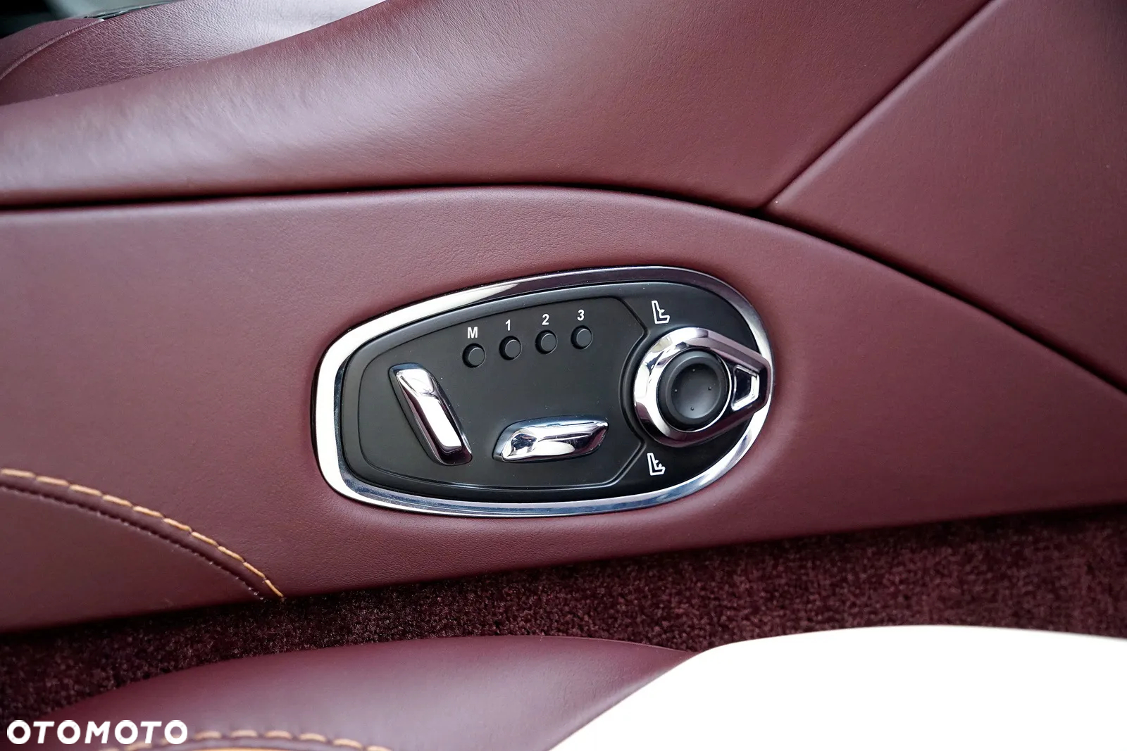 Aston Martin DBS Superleggera Standard - 28
