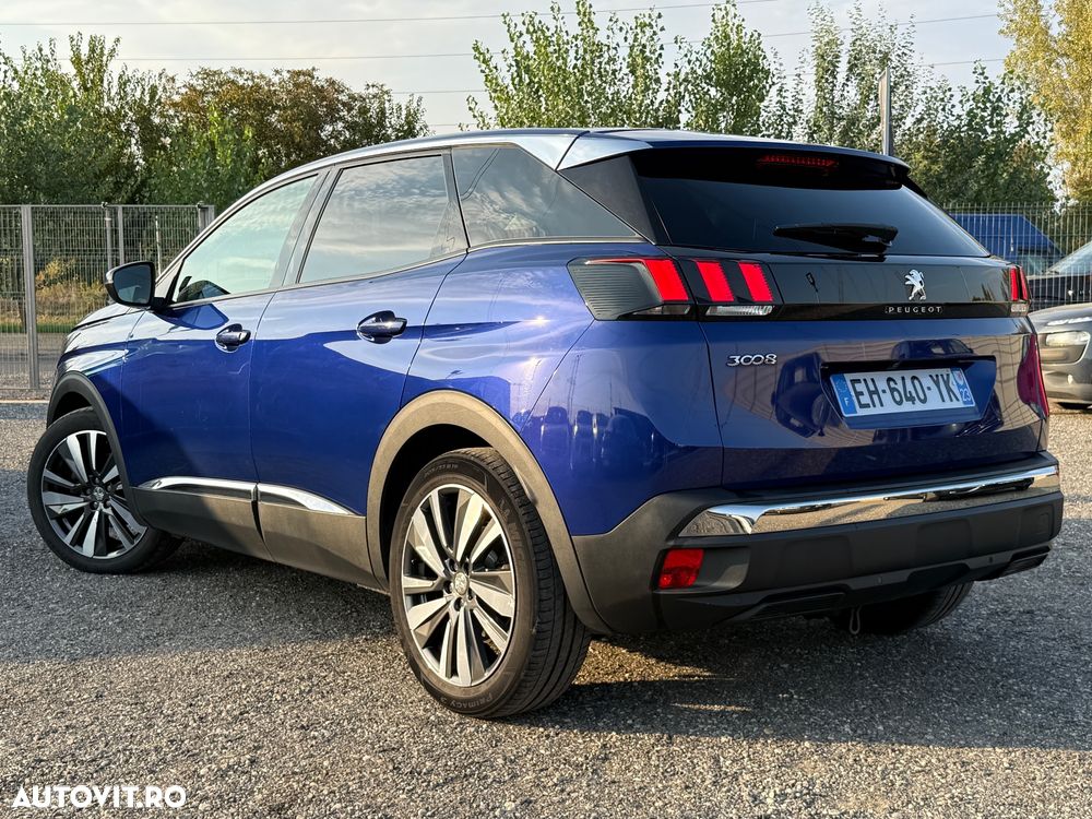 Peugeot 3008 1.2 PureTech S&S BVM6 Allure - 4