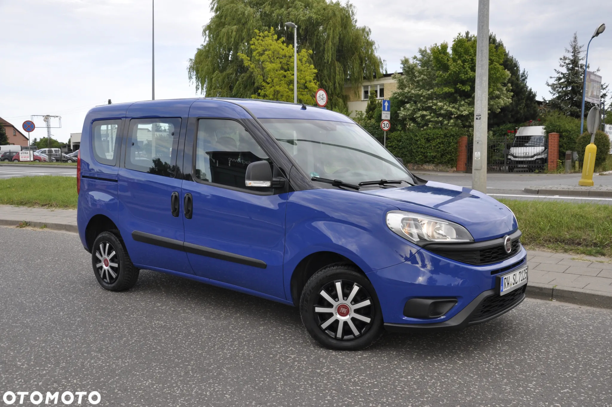 Fiat Doblo 1.6 MJ Active - 11