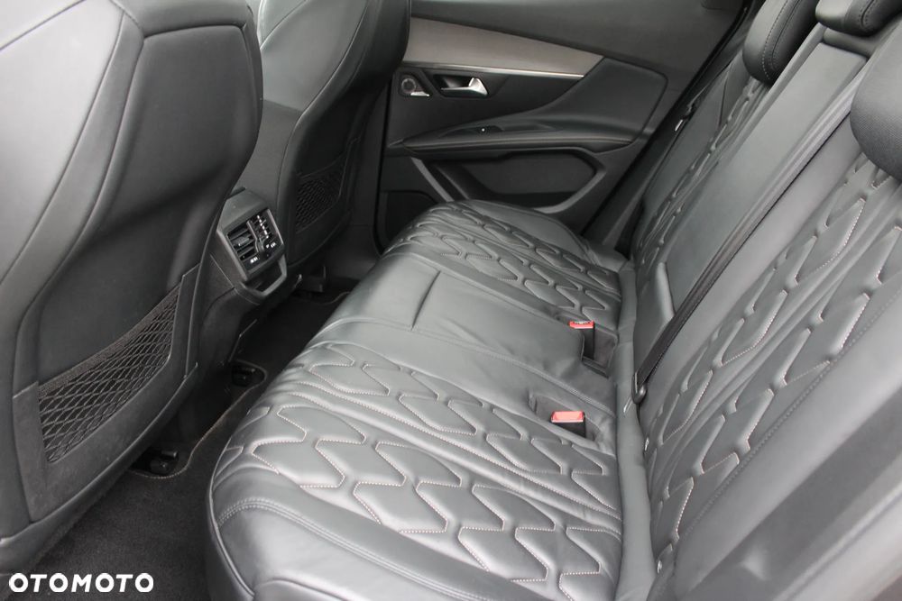 Peugeot 3008 Hybrid4 300 e-EAT8 GT - 11