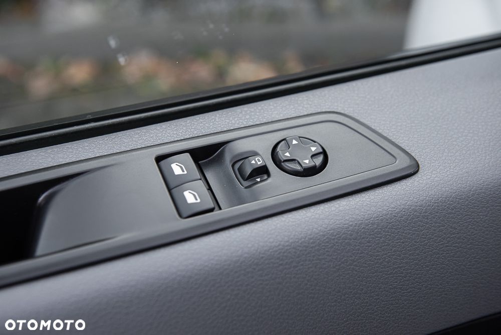 Peugeot Expert 2.0 L1 EAT8 - 16